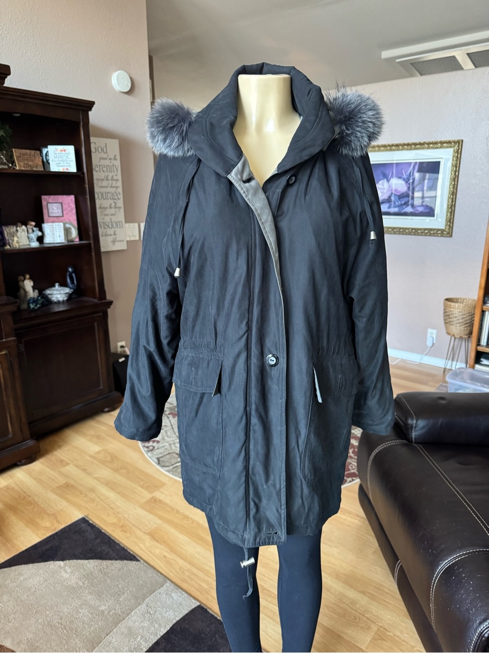 London Fog black puffer parka w/faux fur hood-size M
